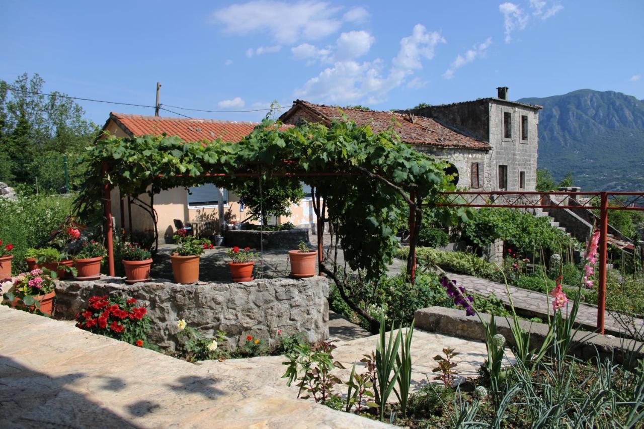 Holiday Home Gazevic Вирпазар Екстериор снимка